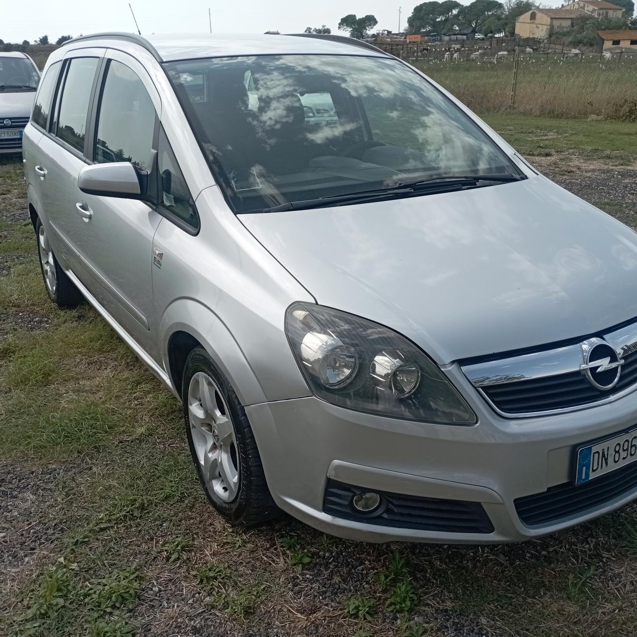 Opel Zafira 1.9 CDTI 120CV Enjoy