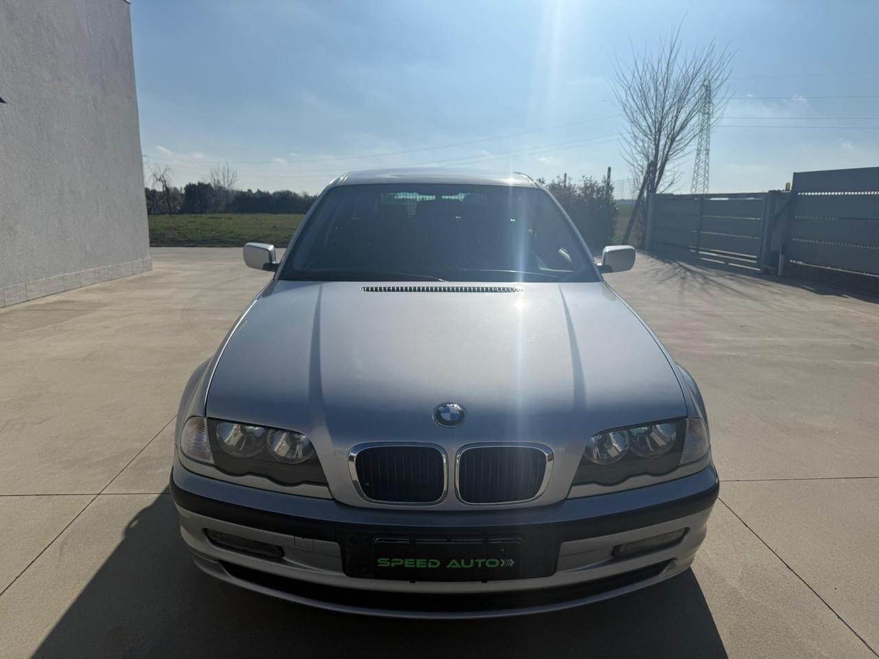 Bmw 320i (2.2) 170 Cv Touring Attiva automatica