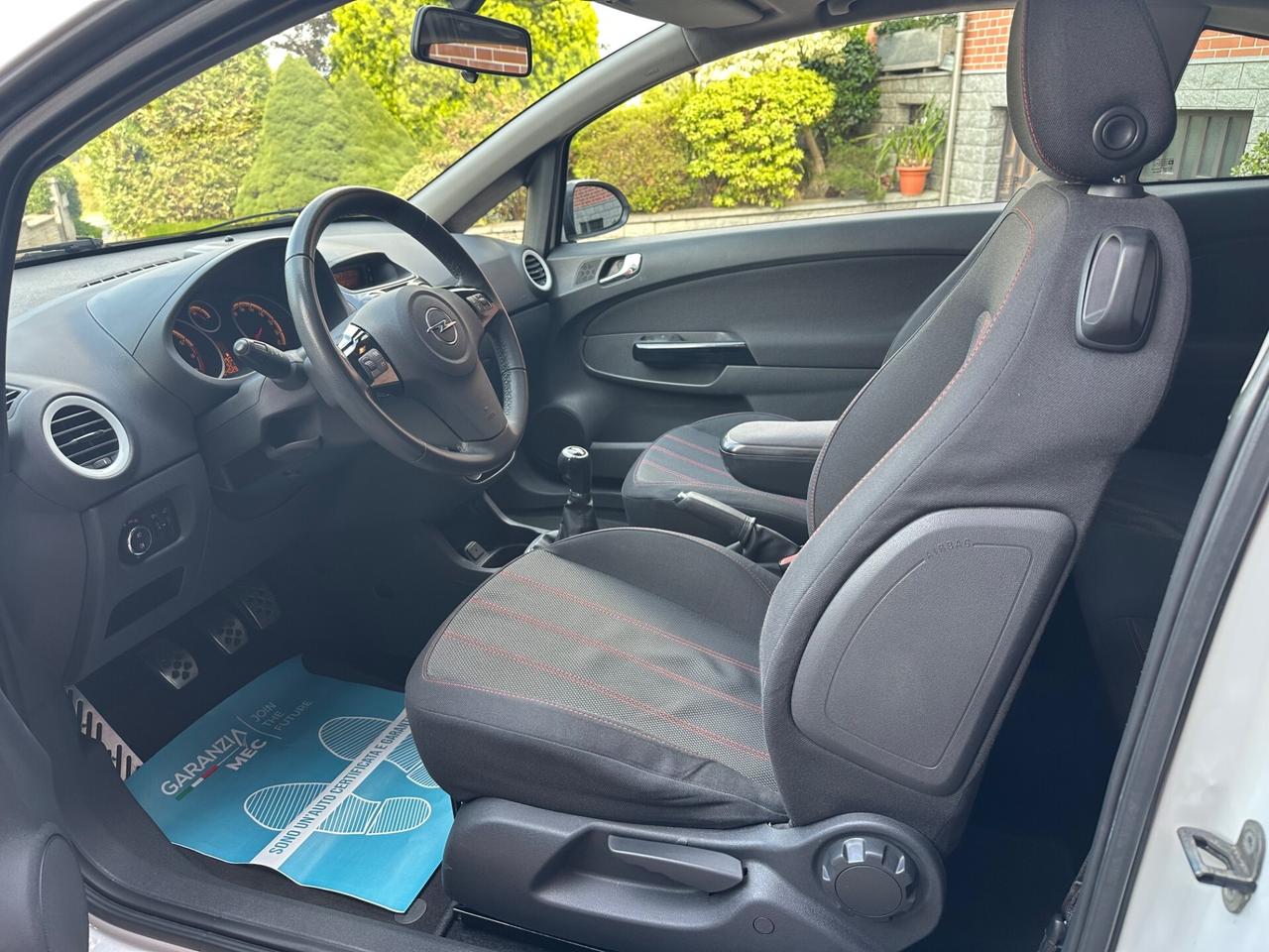 Opel Corsa 1.4 100cv OK NEOPATENTATO