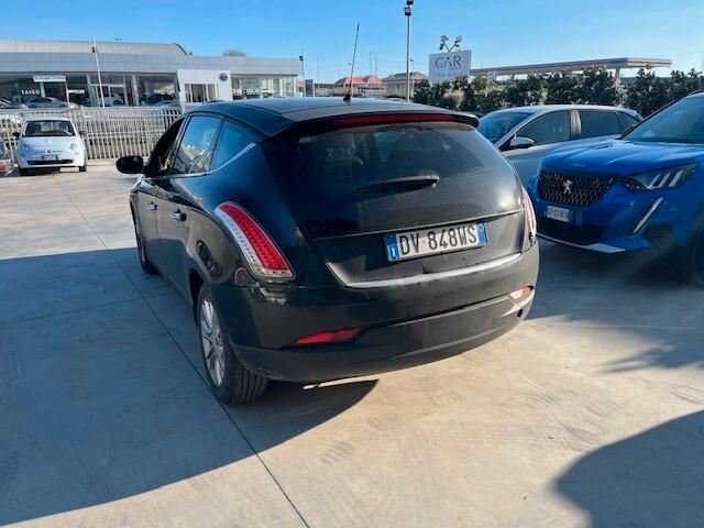 Lancia Delta 1.4 T-Jet 150 CV Argento