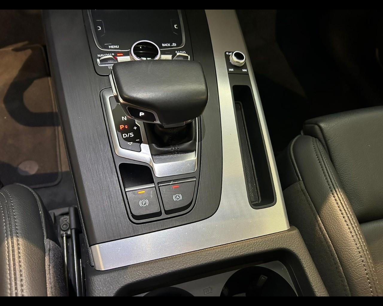 AUDI Q5 II 2017 - Q5 45 2.0 tfsi mhev Sport quattro 245cv s-tronic