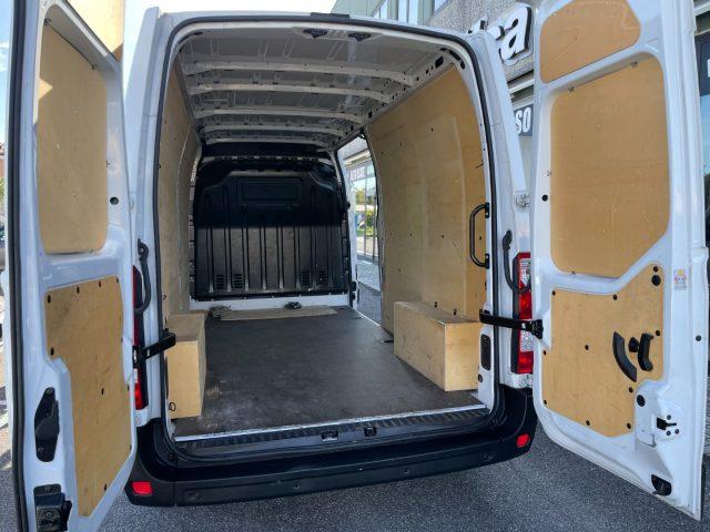 RENAULT Master T35 2.3 dCi 136cv Furgone - IVA ESPOSTA