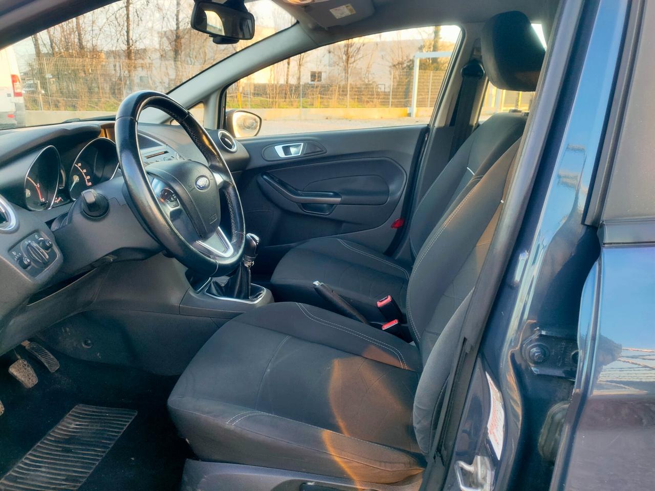 Ford Fiesta 1.5 TDCi 75CV 5 porte Business NEOPATENTATI