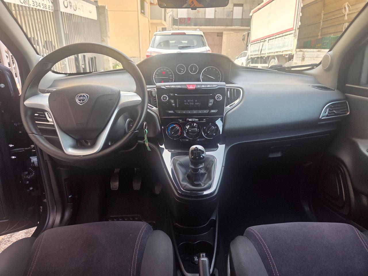 LANCIA YPSILON 1.2 BENZINA 70 CV SOLI KM 56000 CERTIF