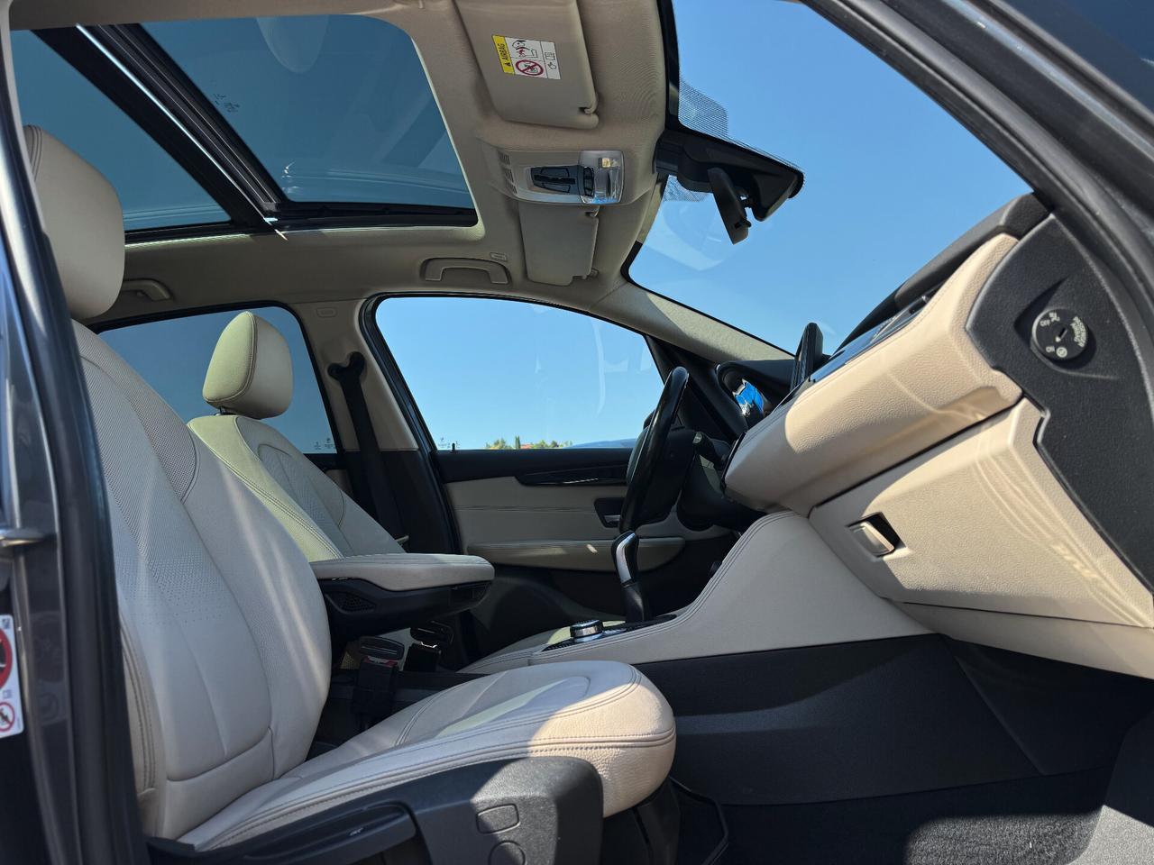 BMW 218d Active Tourer LUXURY/TETTO/FULL LED/PELLE