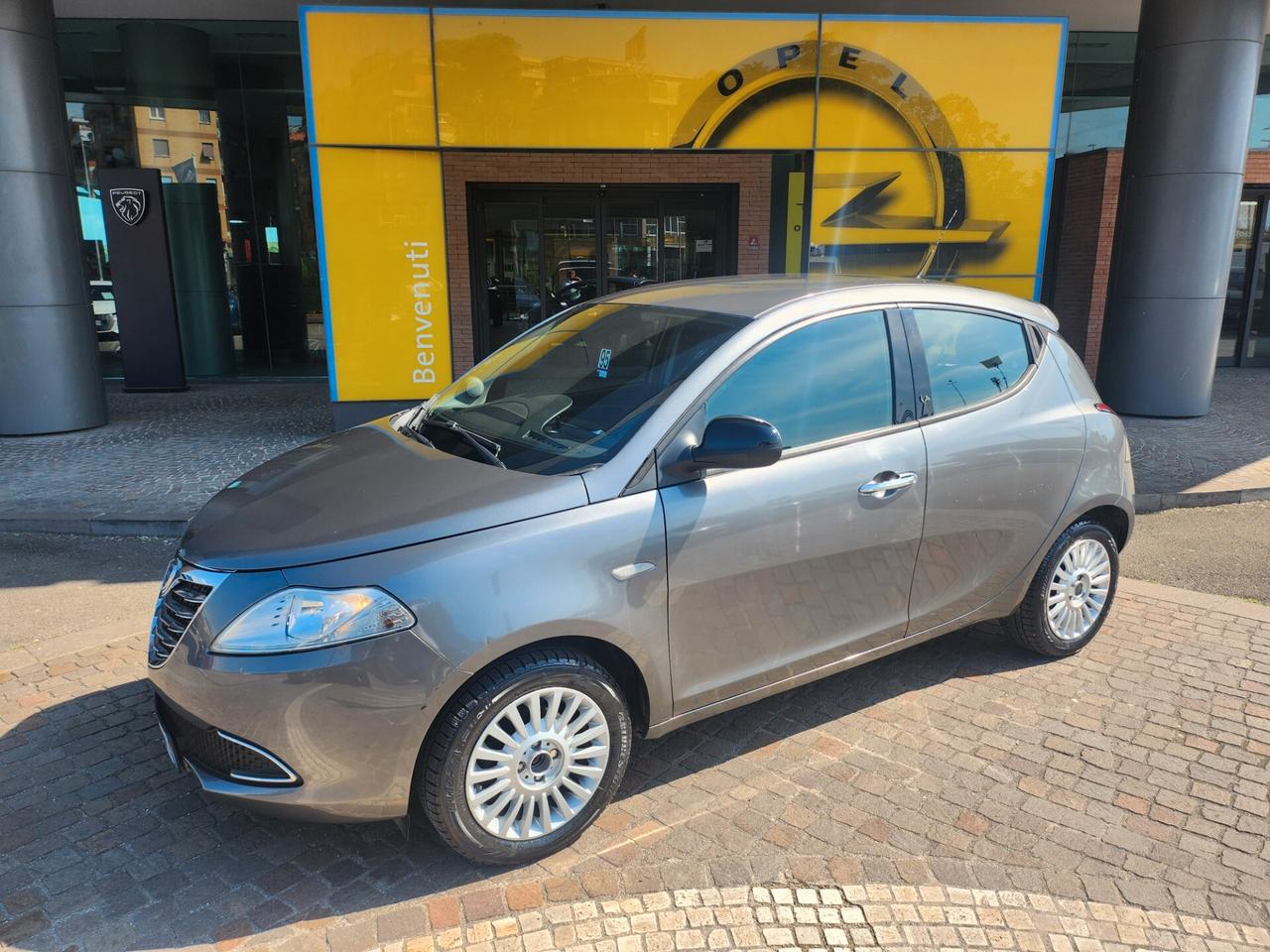 Lancia Ypsilon 1.3 MJT 16V 95 CV 5 porte S&S Silver