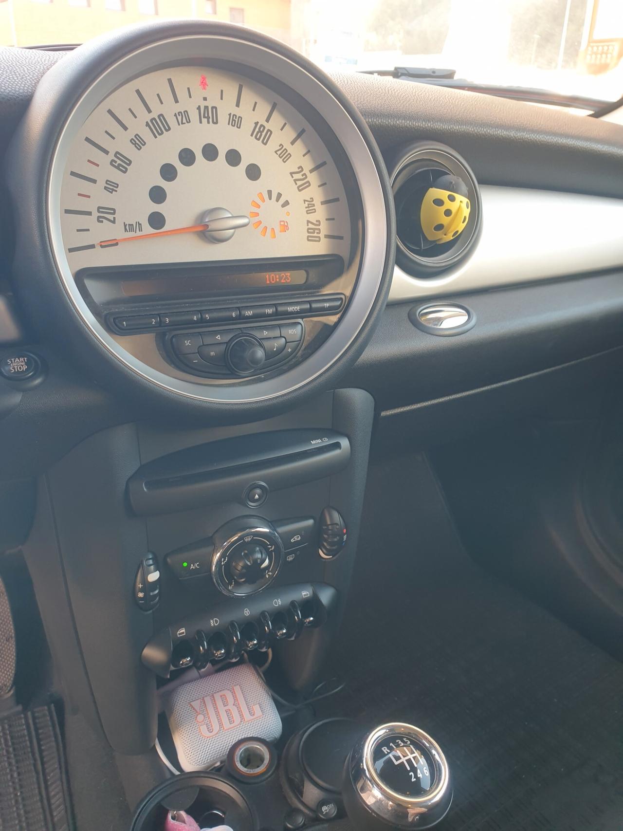 Mini 1.6 16V One (55kW)