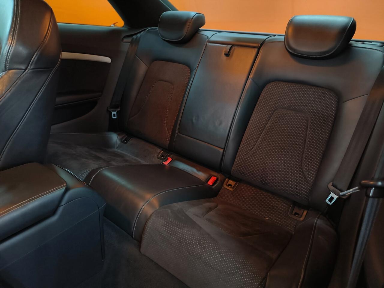 Audi A5 Coupé 2.0 TDI 177 CV S-line Total Black