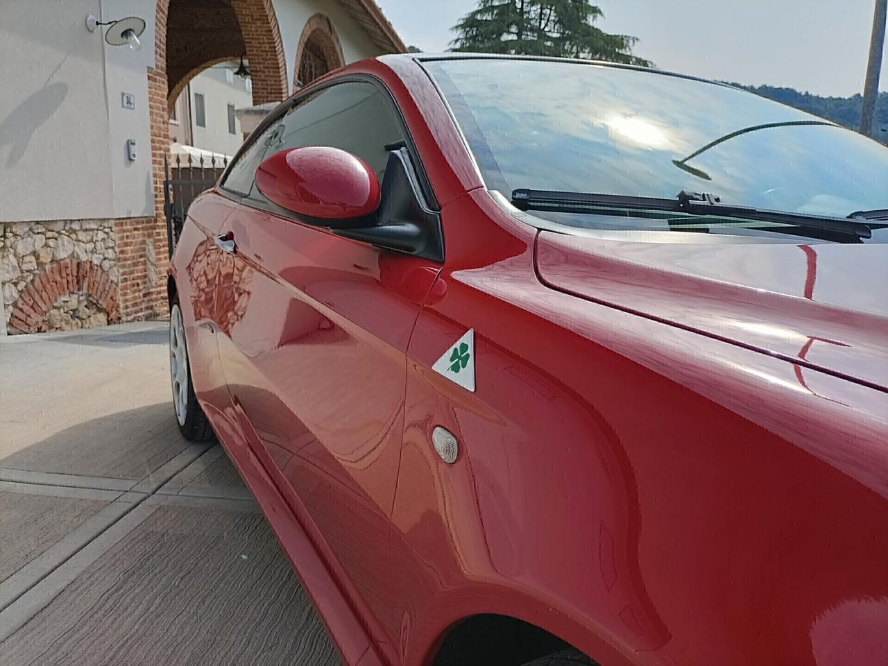 Alfa Romeo GT 1.9 JTDM 16V Distinctive