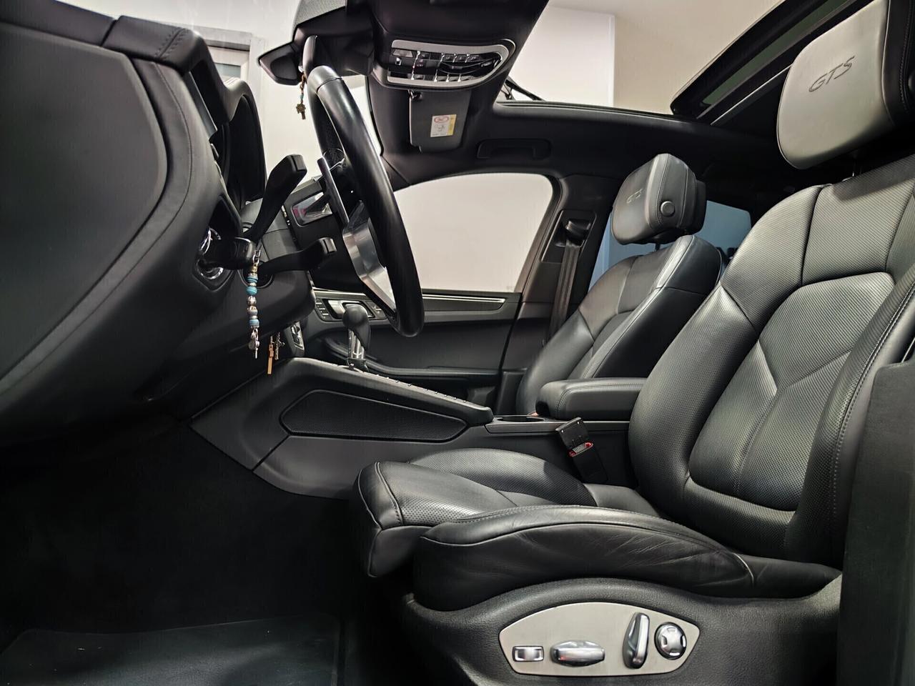 Porsche Macan GTS 3.0 381cv Tetto Led