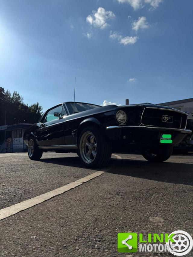 FORD Mustang 2 porte hardtop