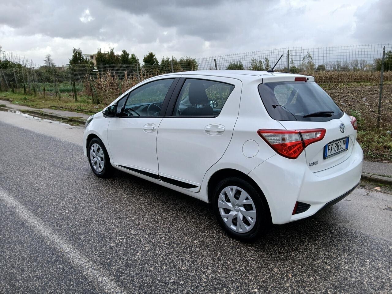 Yaris 1.0 Km Certificati GaranziA ufficiale Toyota