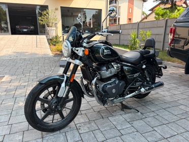Royal Enfield Super Meteor Pari al nuovo ..SUPER ACCESSORIATA