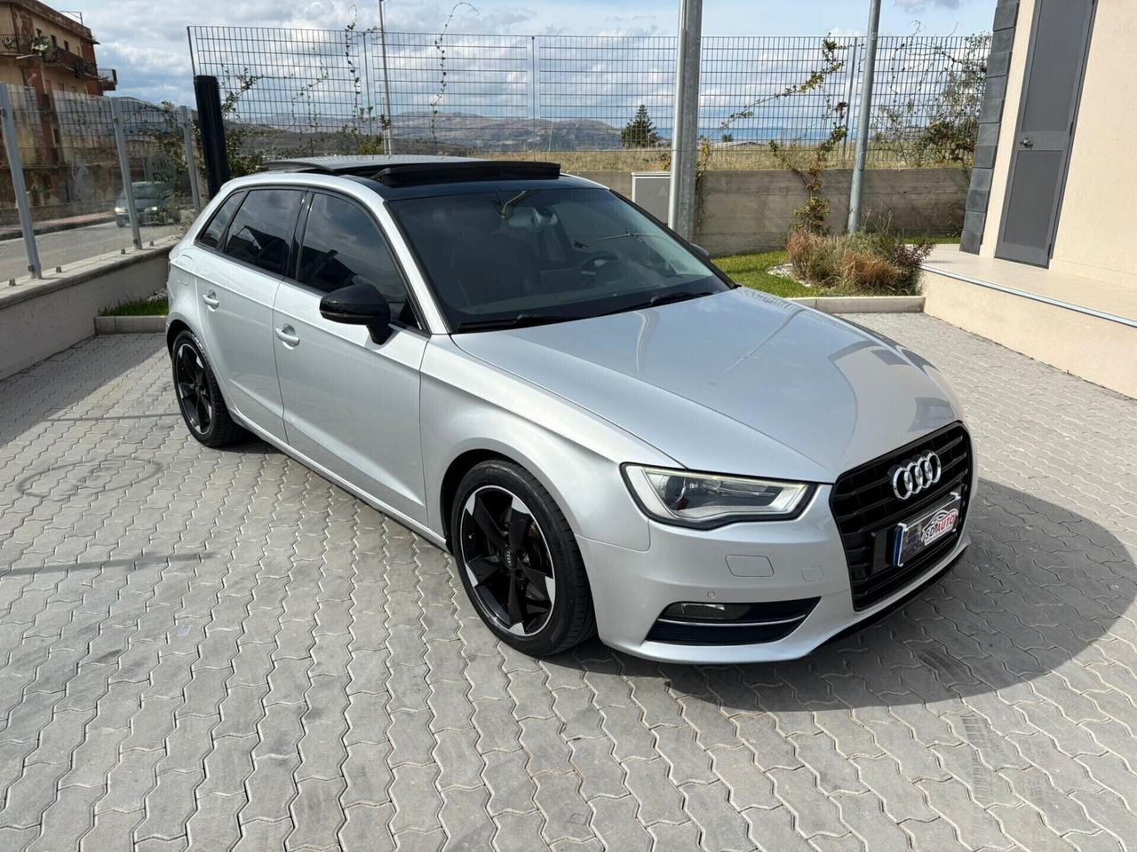 Audi A3 2.0 TDI 184 CV clean diesel quattro S tronic Ambiente-.