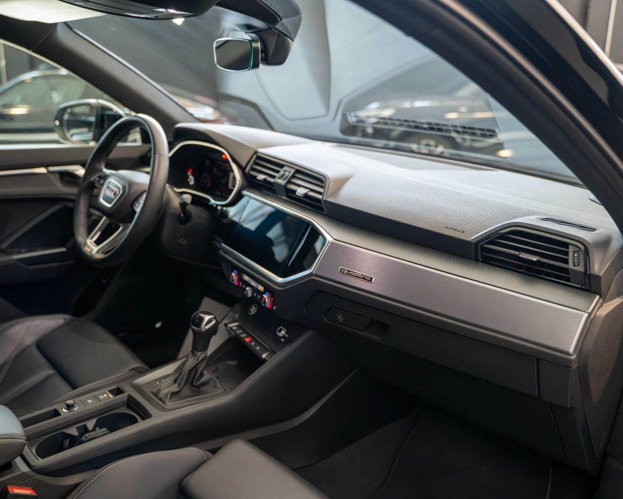 Audi Q3 SPB 40 TDI quattro S tronic line edition IDENTITY/SONOS/PELLE