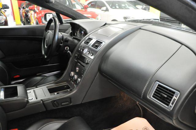ASTON MARTIN V8 Vantage Roadster Sportshift