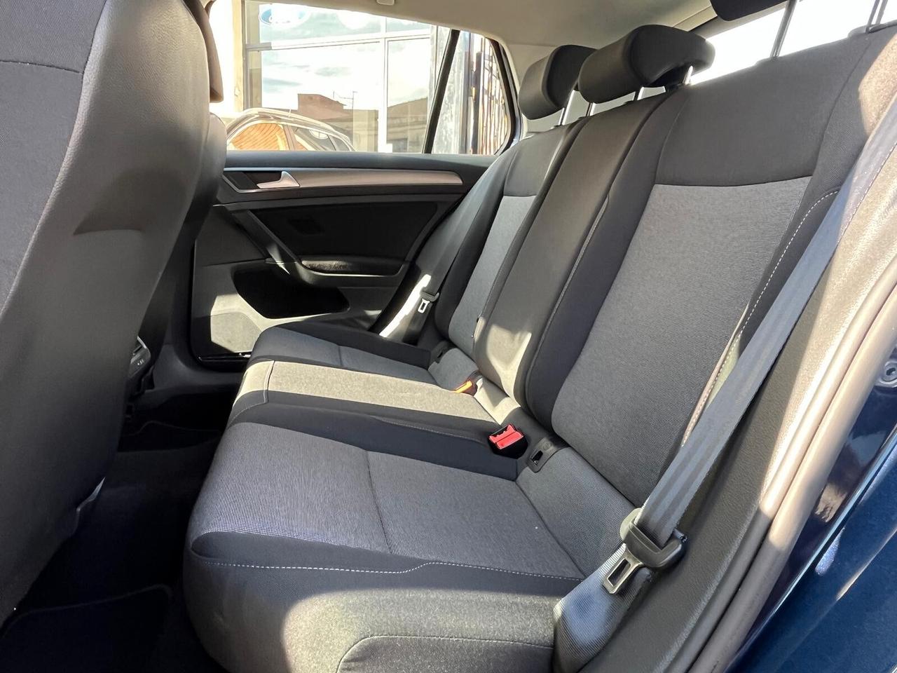 Volkswagen Golf 1.6 TDI DSG 5p. Highline BlueMotion Technology