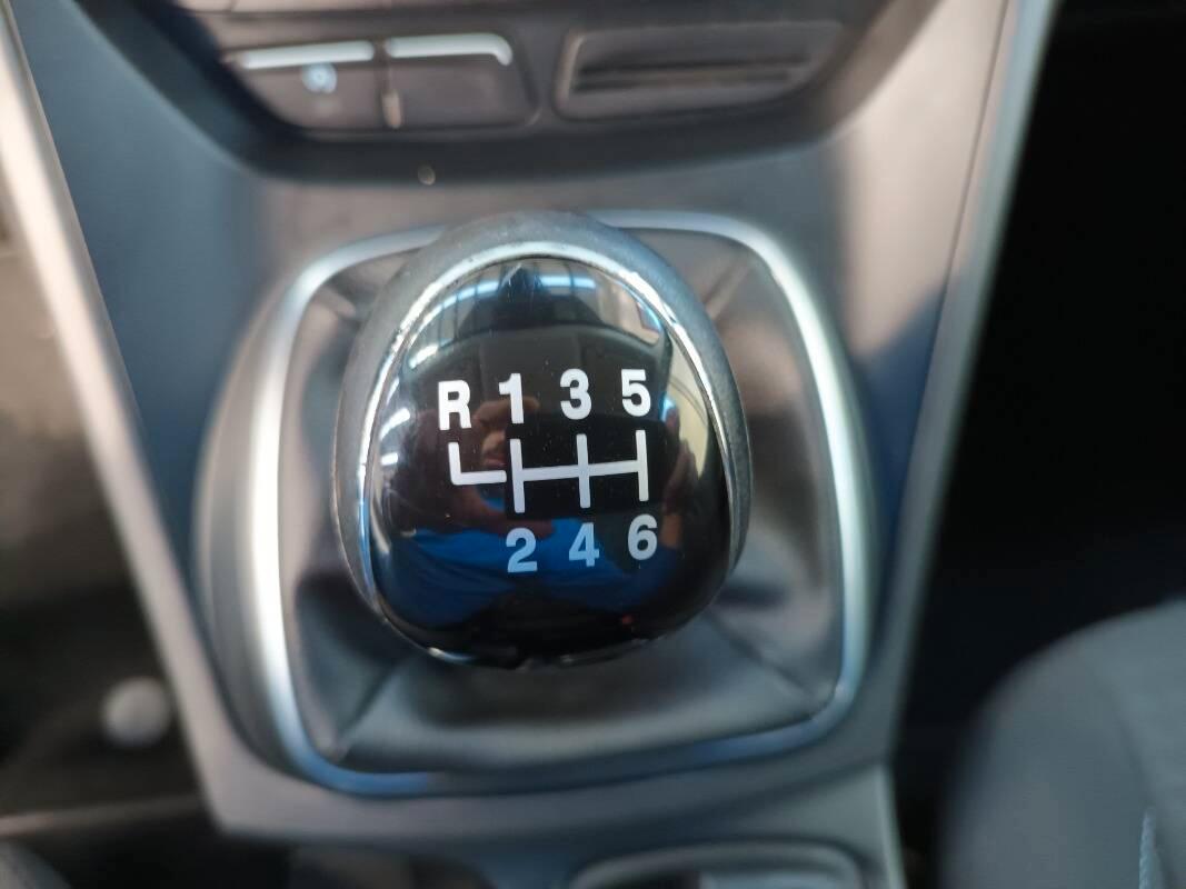 Ford C-Max 1.5 tdci Business 120cv 7 POSTI