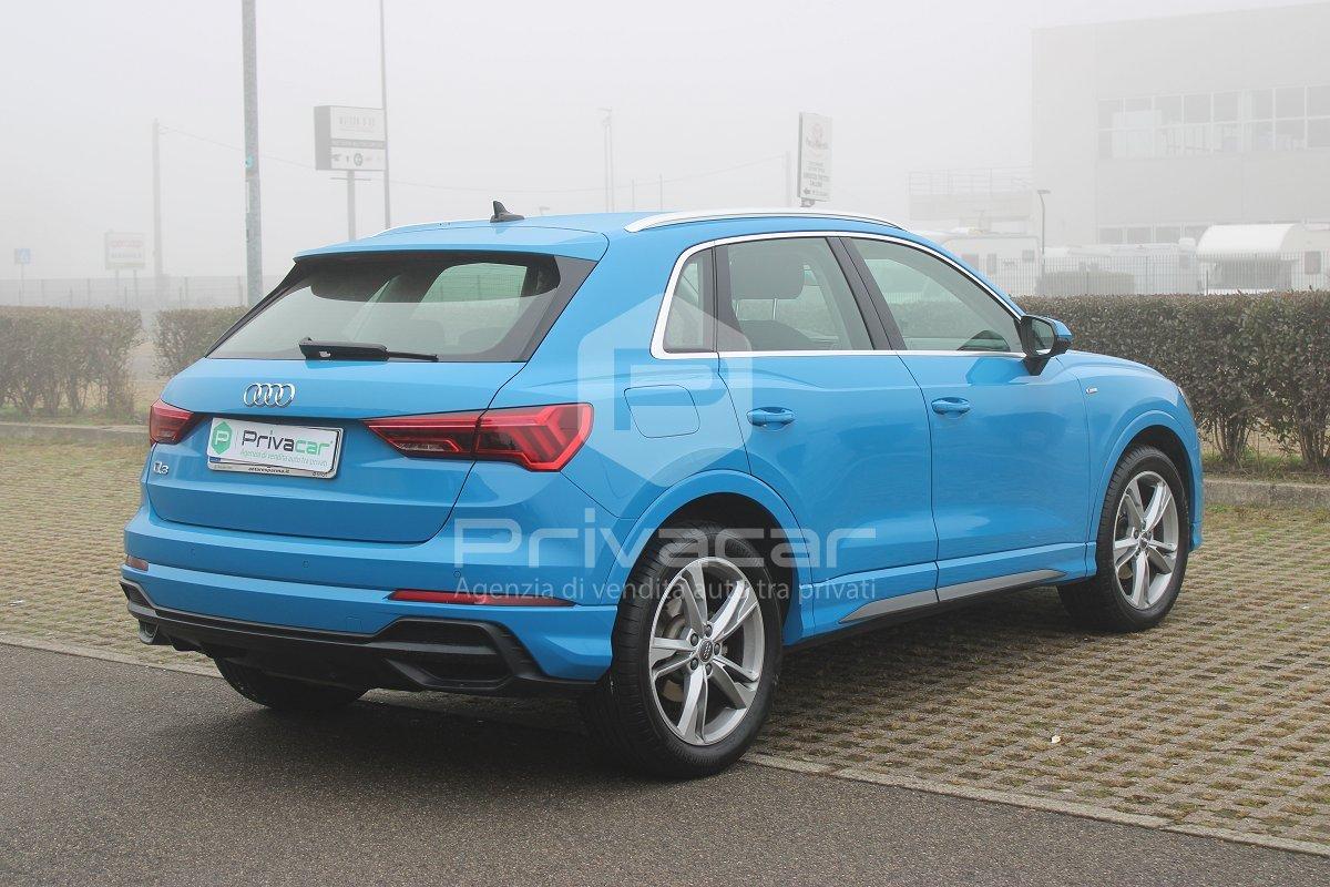 AUDI Q3 35 TDI S tronic Business