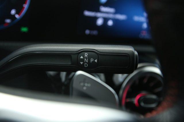MERCEDES-BENZ A 180 d Automatic Premium Fari LED High Performance