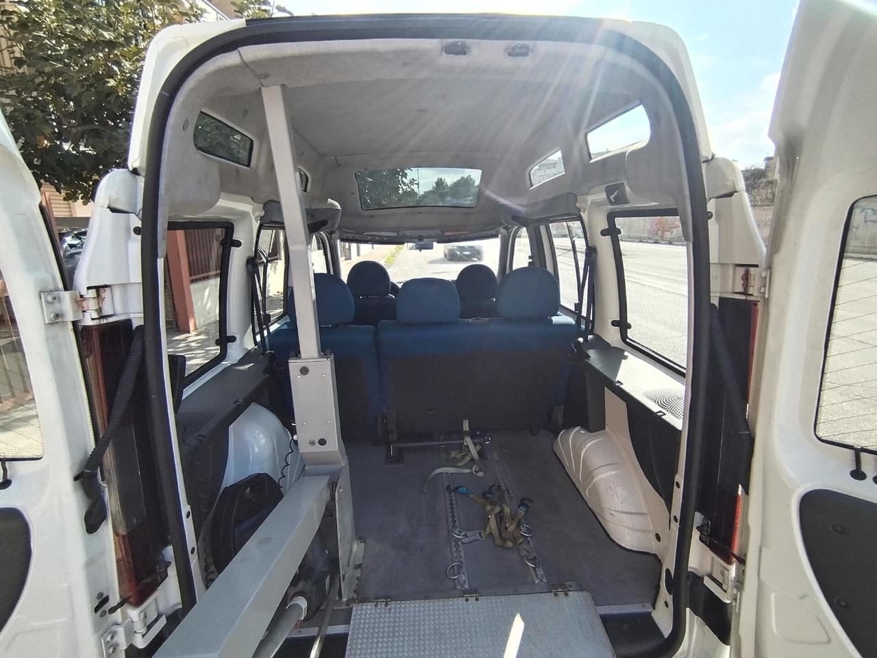 Fiat Doblo 1.9 JTD cat tetto alto pedana per disabili