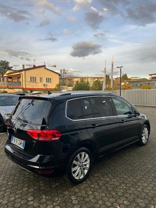 VOLKSWAGEN Touran 1.6 TDI DSG Highline 7 POSTI