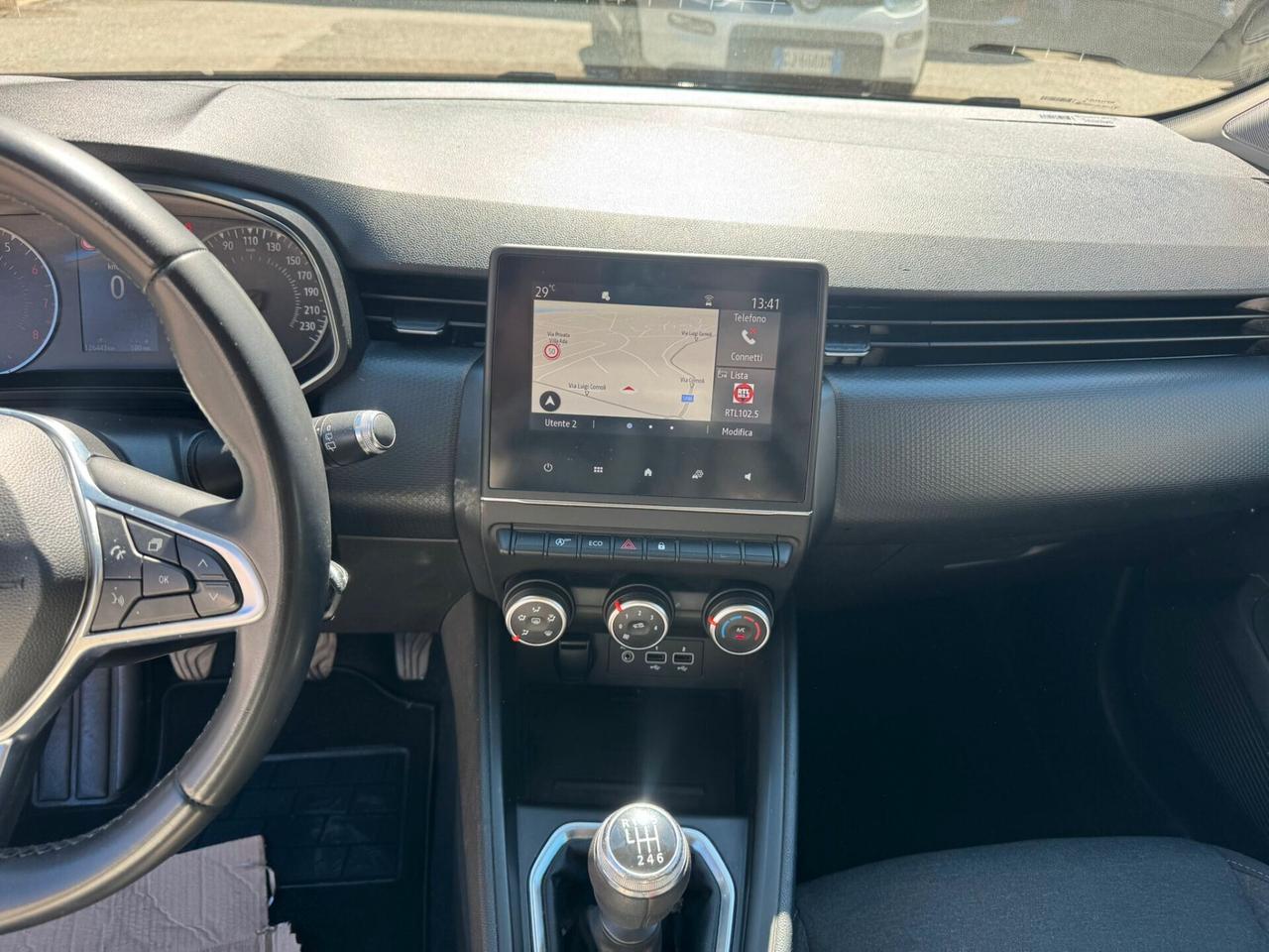 renault clio adatta a neop. garantita