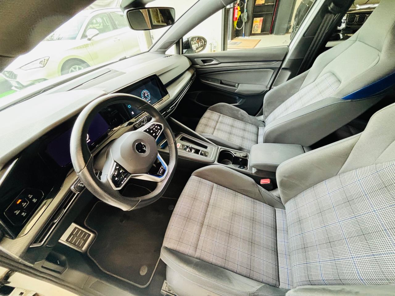 Volkswagen Golf 1.4 Plug-In Hybrid DSG GTE 245 cv