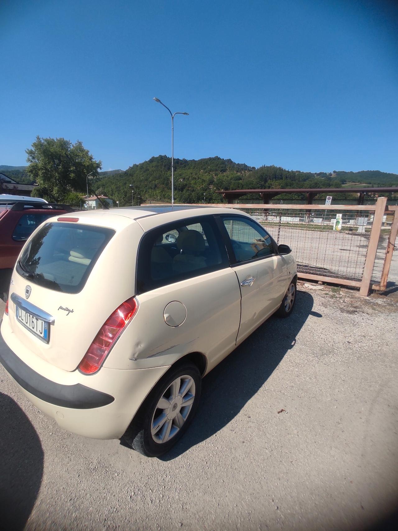 Lancia Ypsilon 1.3 Multijet 16V Platino