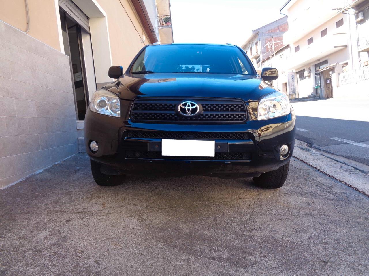 Toyota RAV4 2.2 D-4D 136CV Sol (Finanziabile)