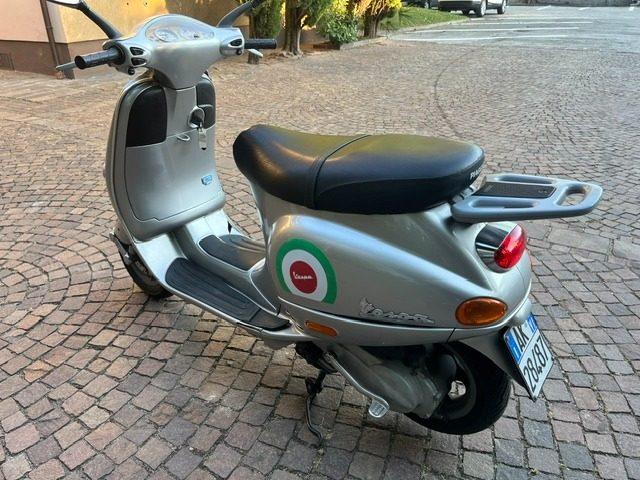 VESPA 125 ET4 125