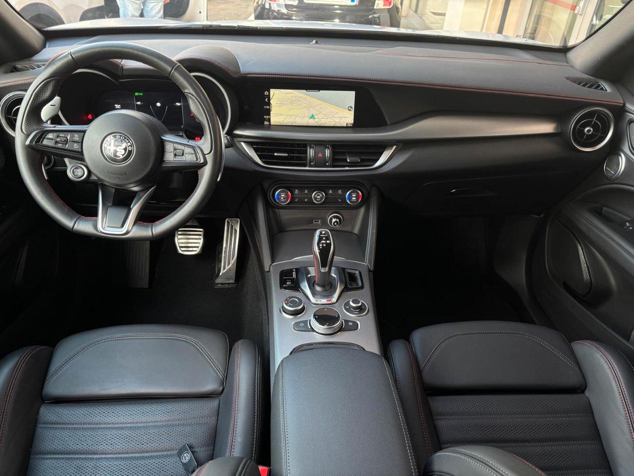 Alfa Romeo Stelvio Competizione