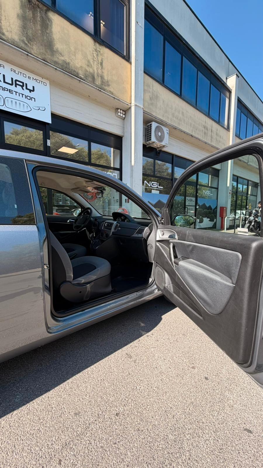 Lancia Ypsilon 1.4 Platino