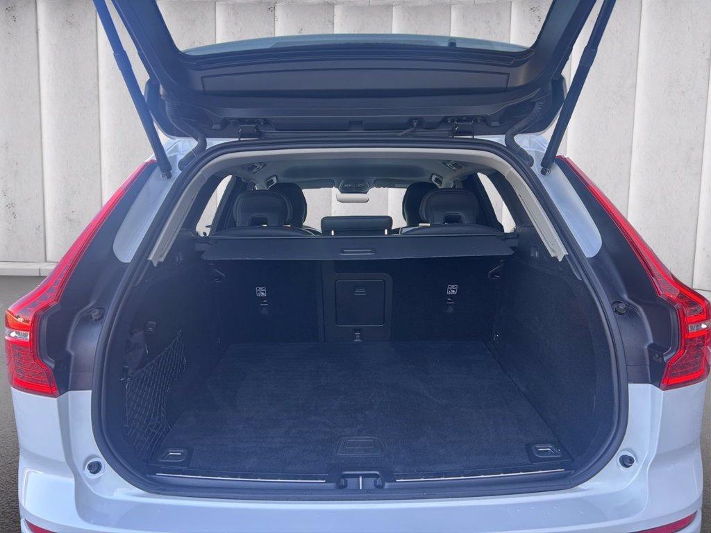 VOLVO XC60 2.0 b4 Plus Dark auto del 2024