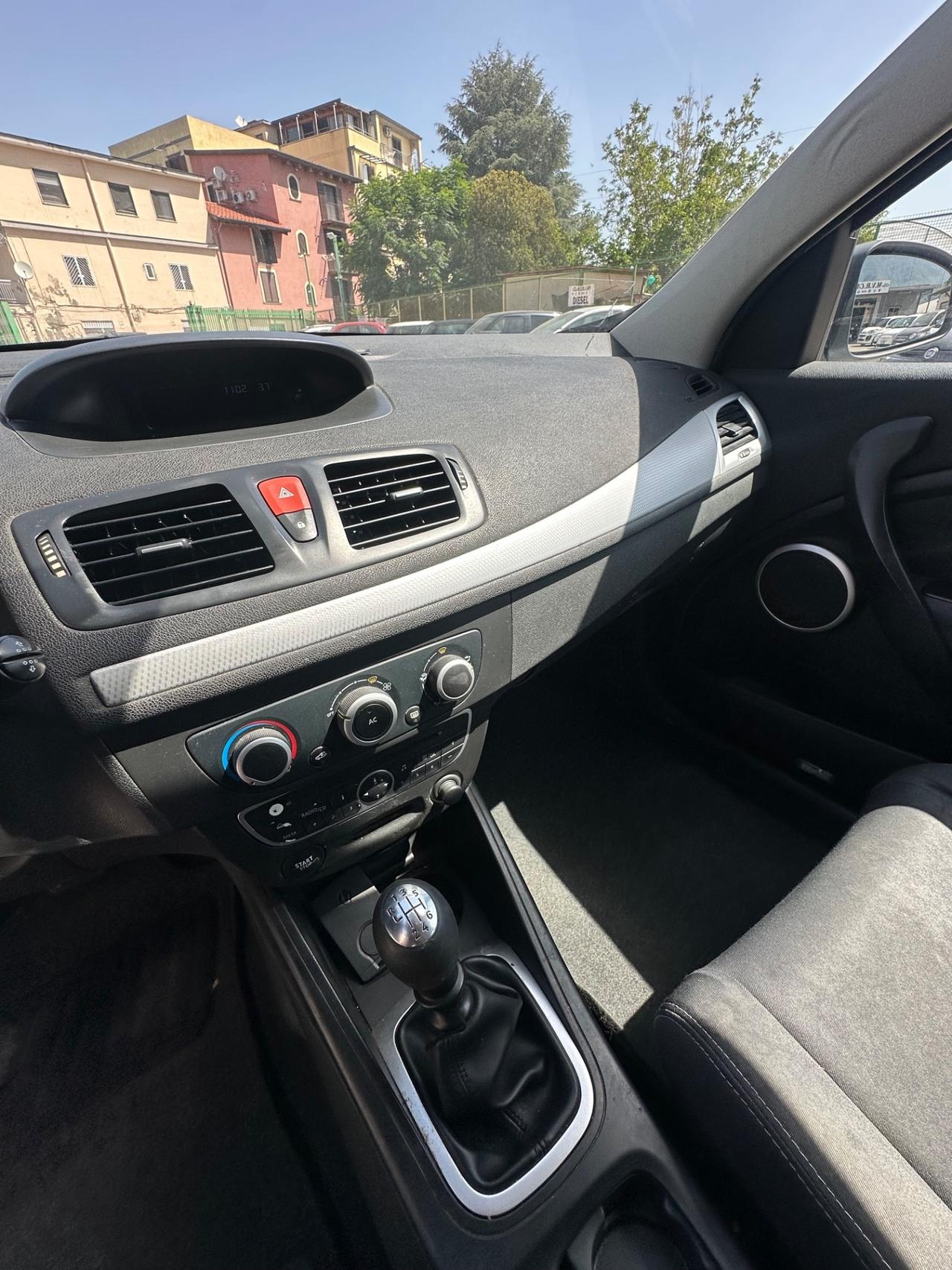 Renault Megane Mégane 1.5 dCi 110CV SporTour Confort