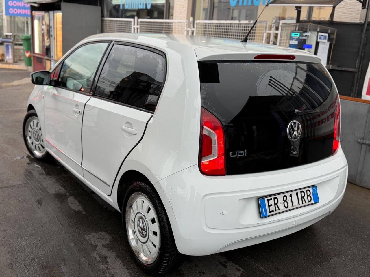 Volkswagen up! 1.0 75cv 5porte - automatica 2013