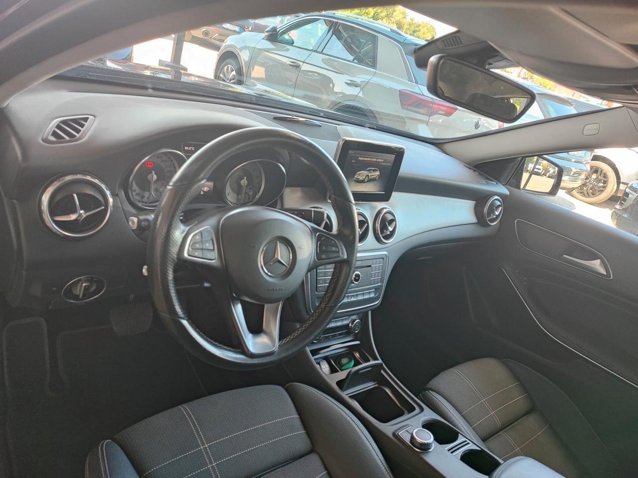 Mercedes-benz GLA 220 d Automatic 4Matic Premium