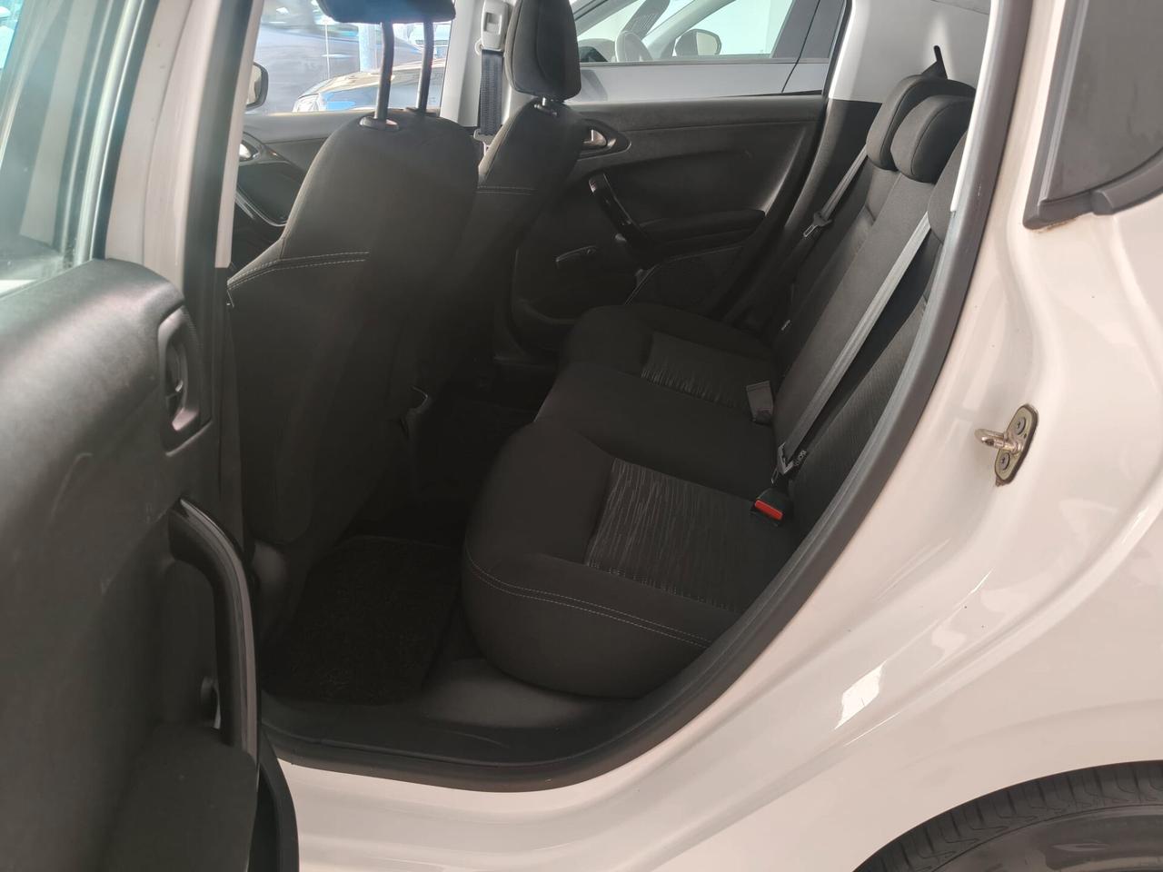 Peugeot 208 1.0 VTi 68 CV 5 porte Access