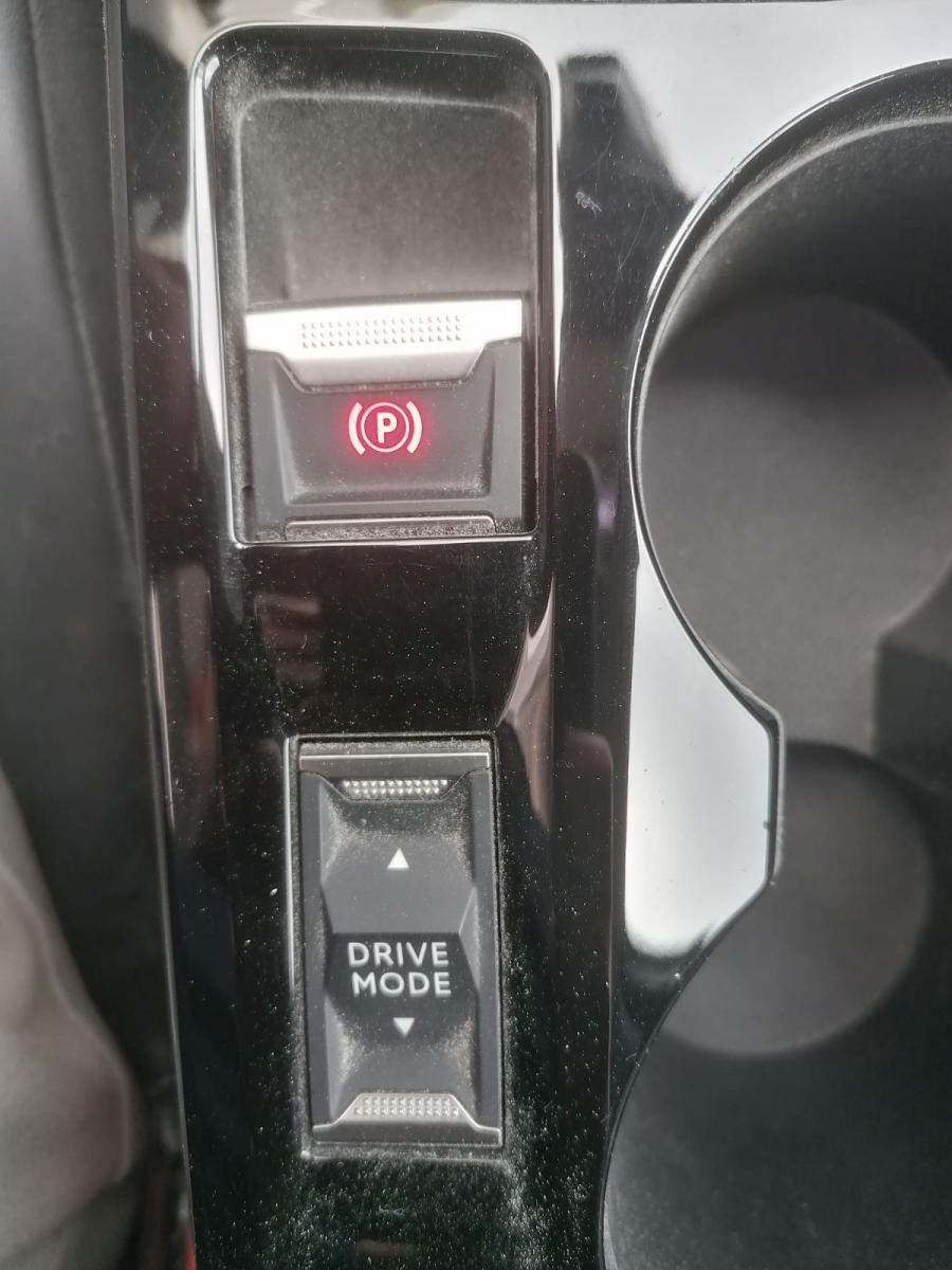 PEUGEOT - 2008 - BlueHDi 130 S&S EAT8 Allure