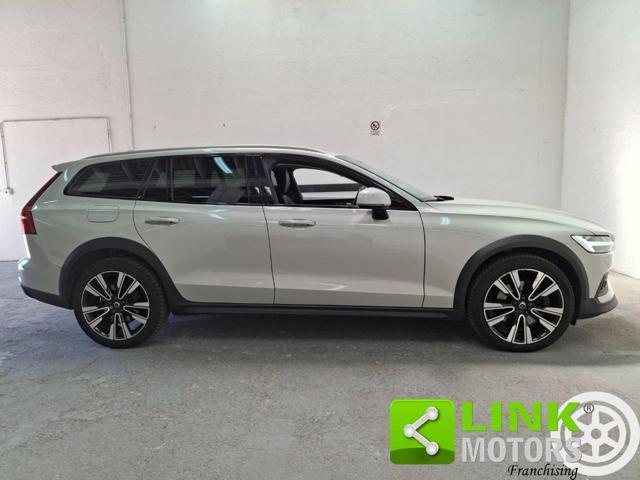 VOLVO V60 Cross Country D4 AWD Geartronic Business Plus GARANZIA