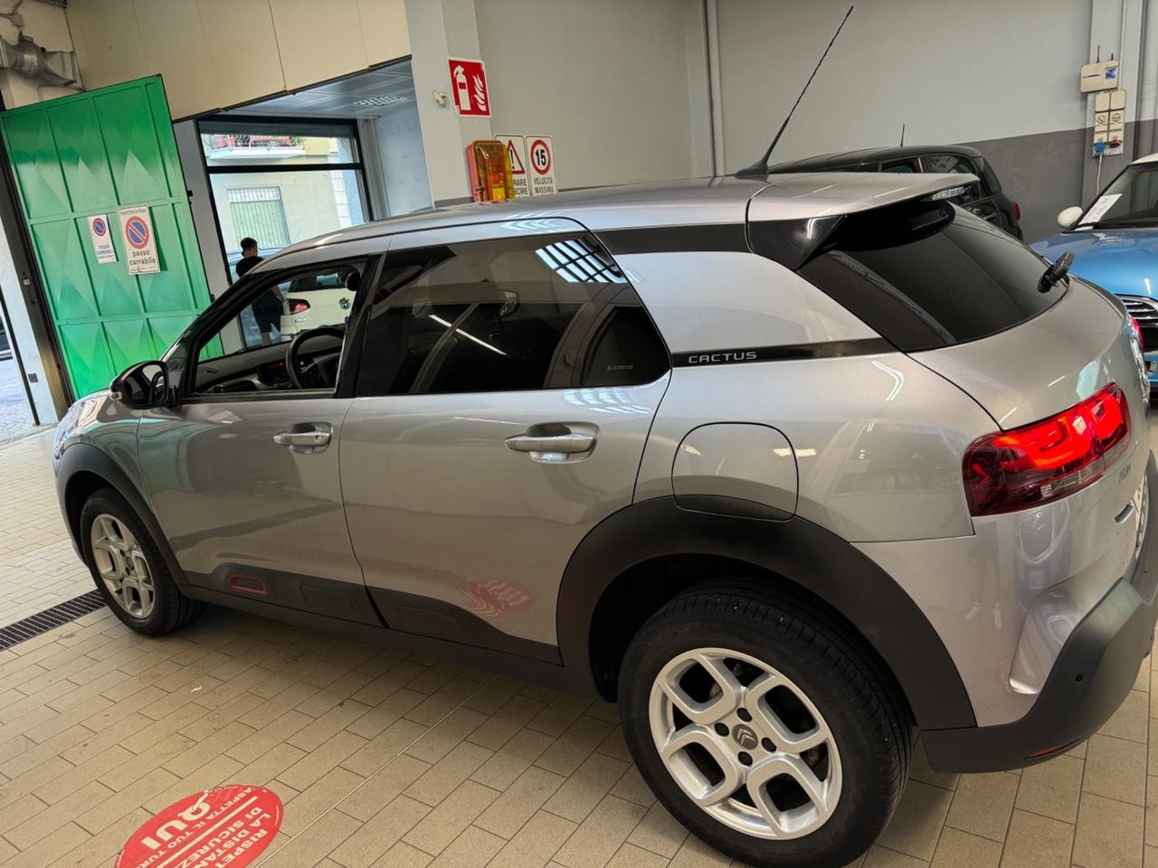 Citroen C4 Cactus 110cv Shine automatica