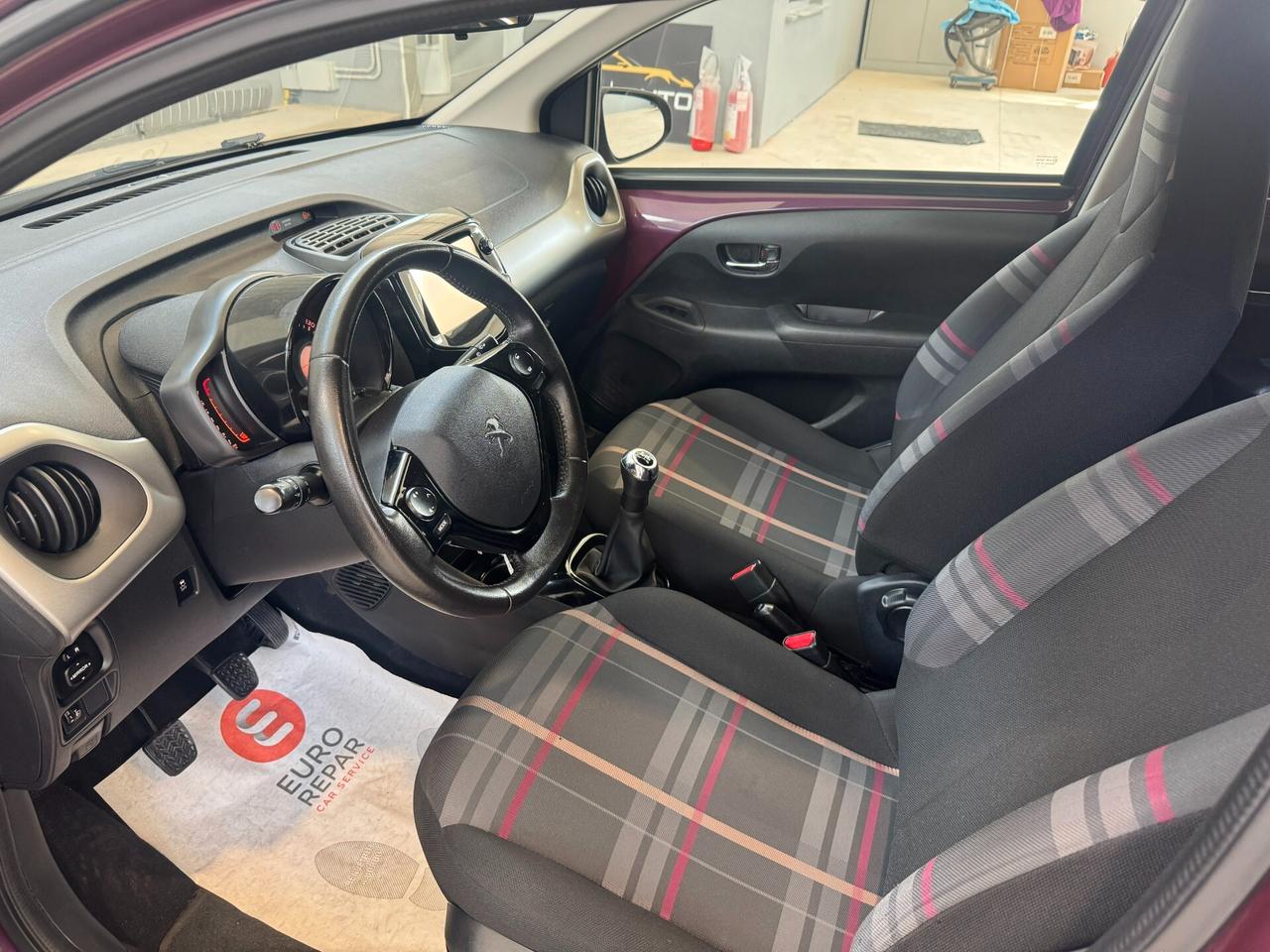 Peugeot 108 PureTech 82 5 porte Allure
