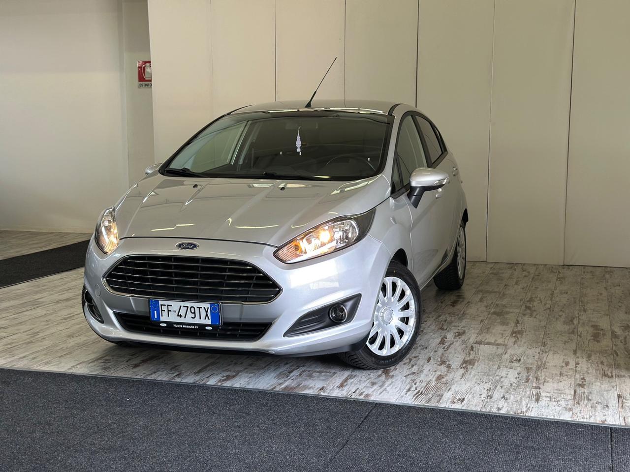 Ford Fiesta 1.4 5 porte Bz.- GPL Black & White Edition Ok Neopatentati