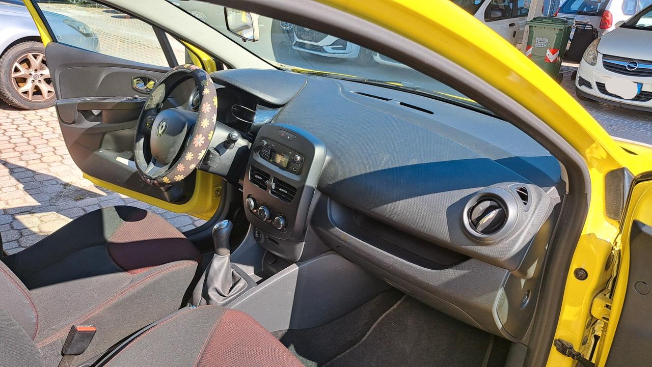 Renault Clio 1.2 16V 5 porte Live! OK NEO PATENTATI