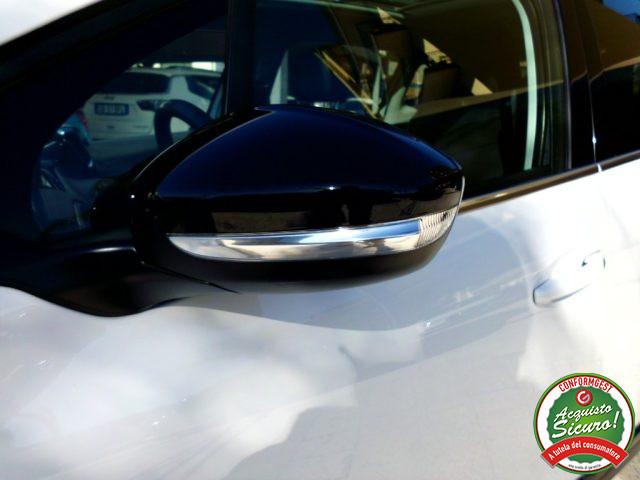 PEUGEOT 2008 BlueHDi 120 S&S Allure