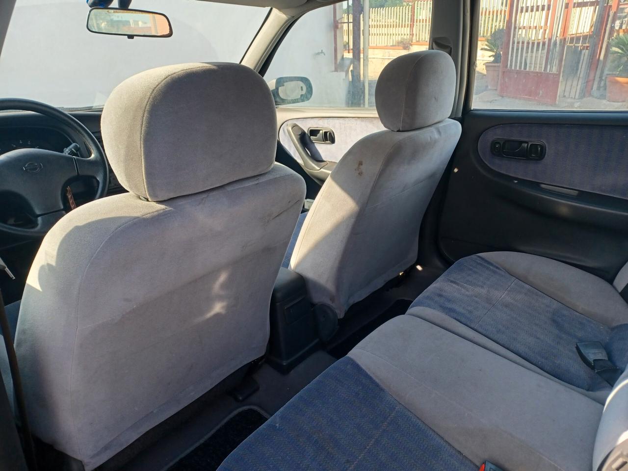 Nissan Primera 1.6i 16V solo 63000 km