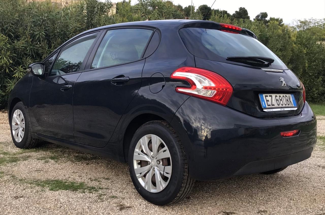 Peugeot 208 1.4 HDi 68 CV 5 porte Active