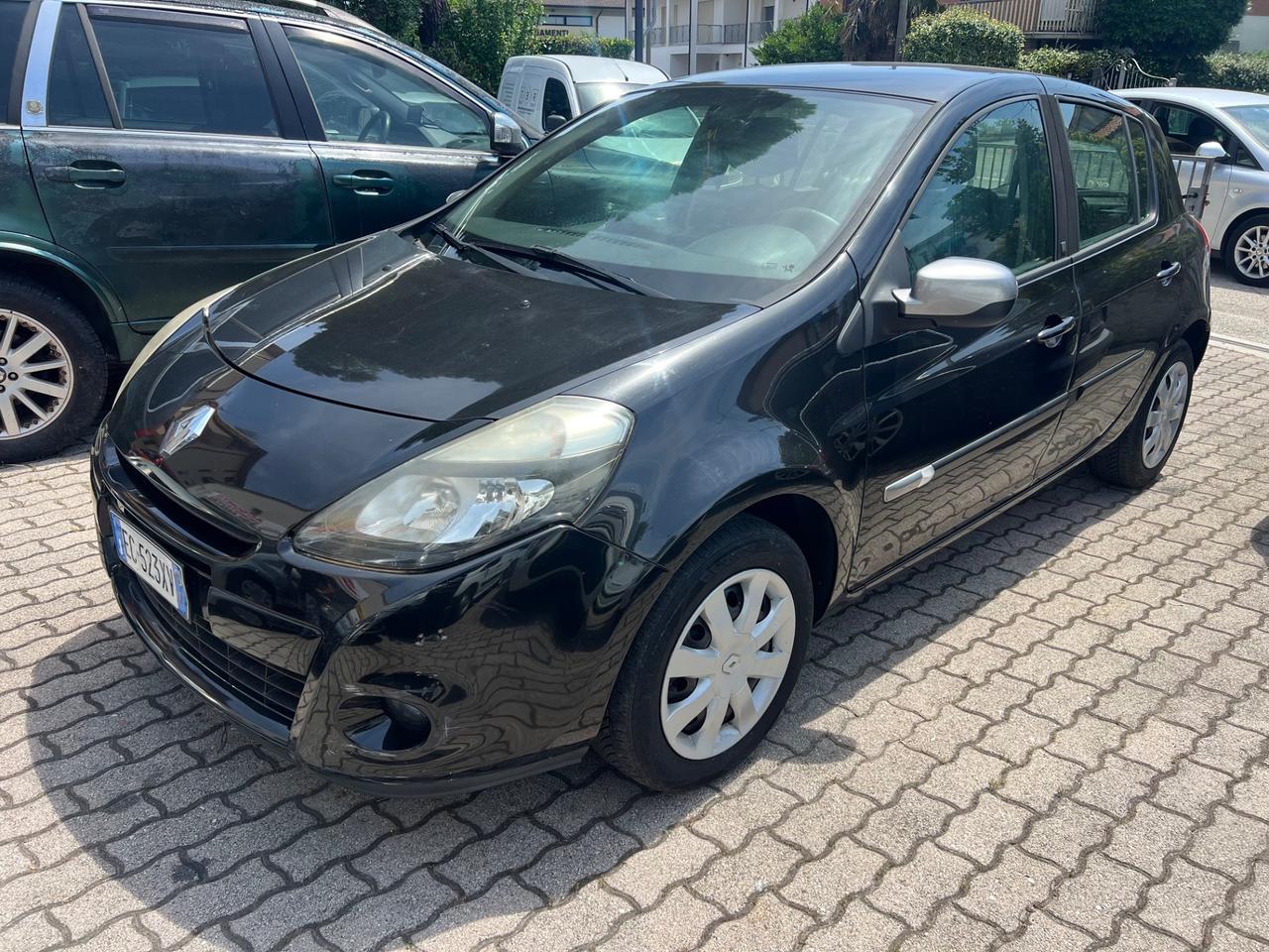 Renault Clio 1.2 -5 porte-Cambio Automatiko-