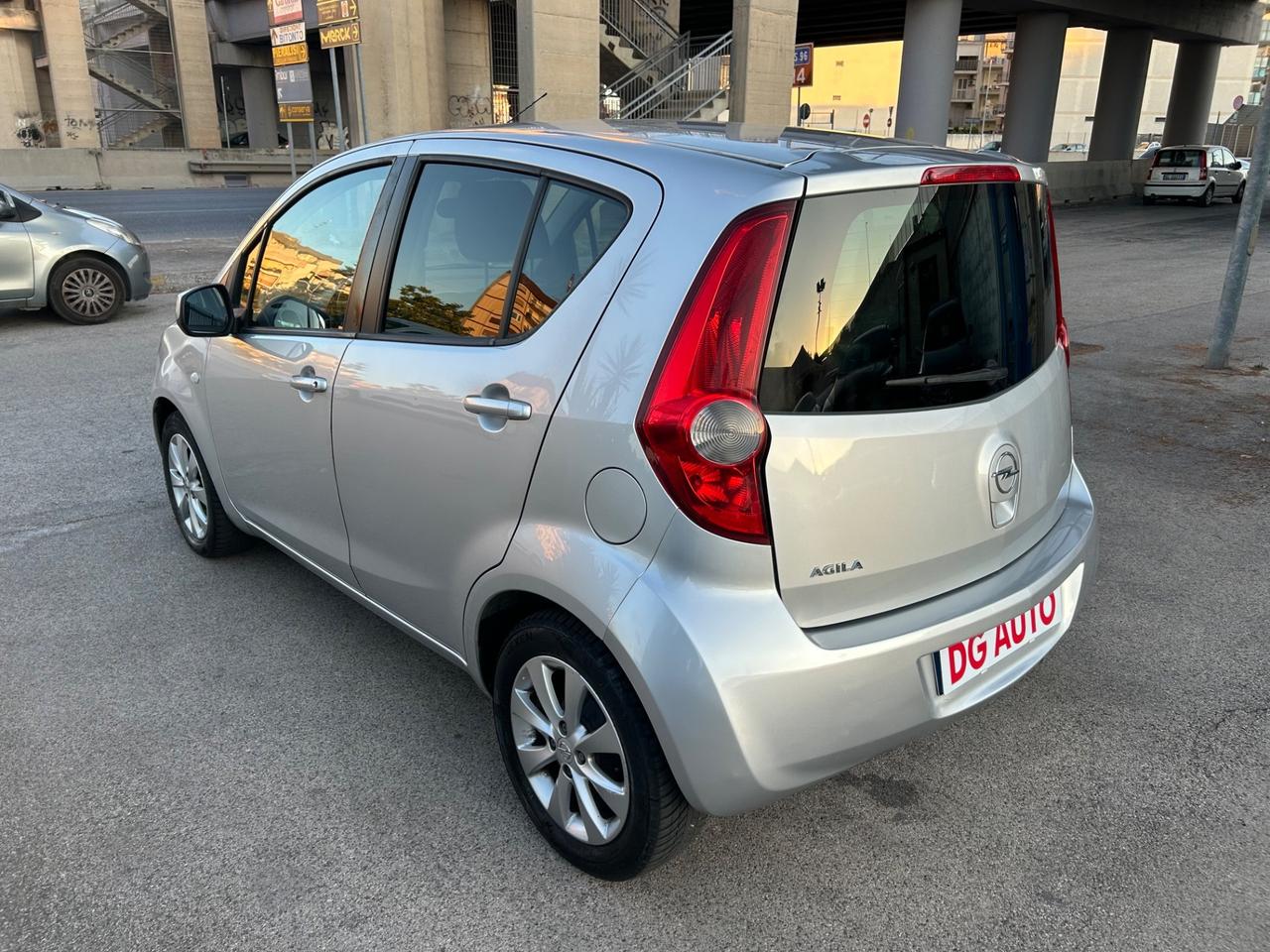 Opel Agila 1.2 benzina 94 cavalli 2014