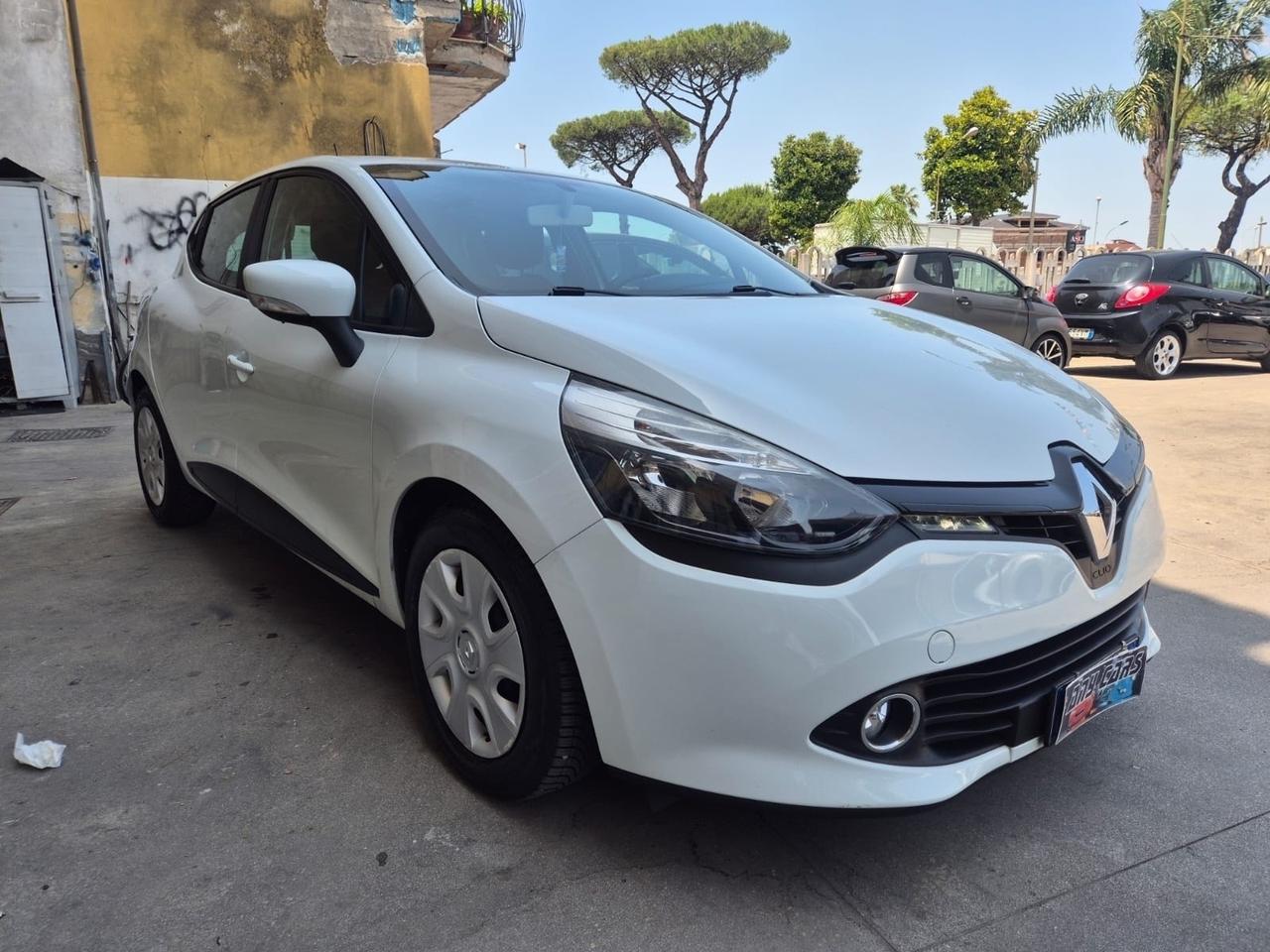 Renault Clio 1.2 75CV 5 porte Wave